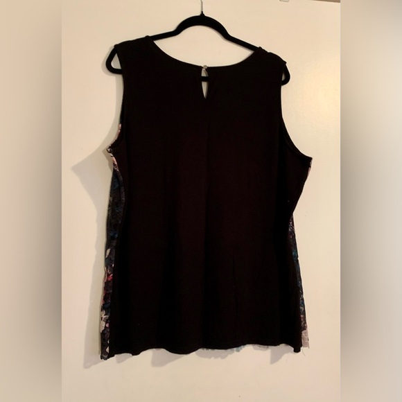 126 RICKI’S Floral Lace Top - Picture 2 of 4